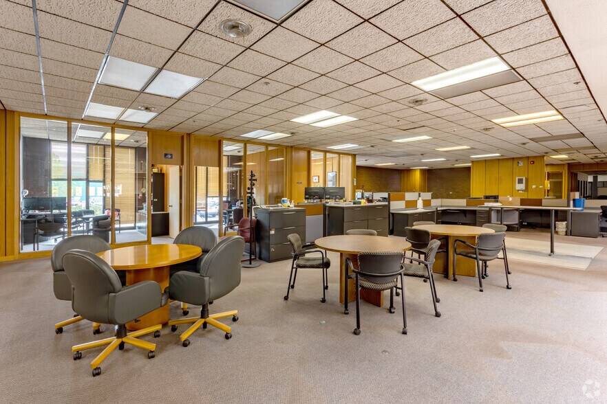 More Photos Of 401 N 28th St, Billings Office For Sale