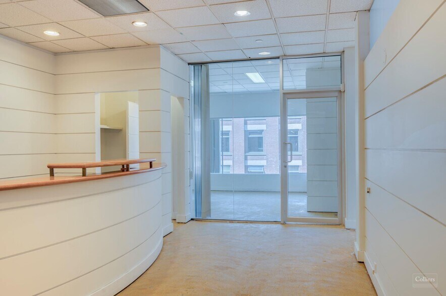 More Photos Of 1056-1082 Mainland St, Vancouver Office For Sale