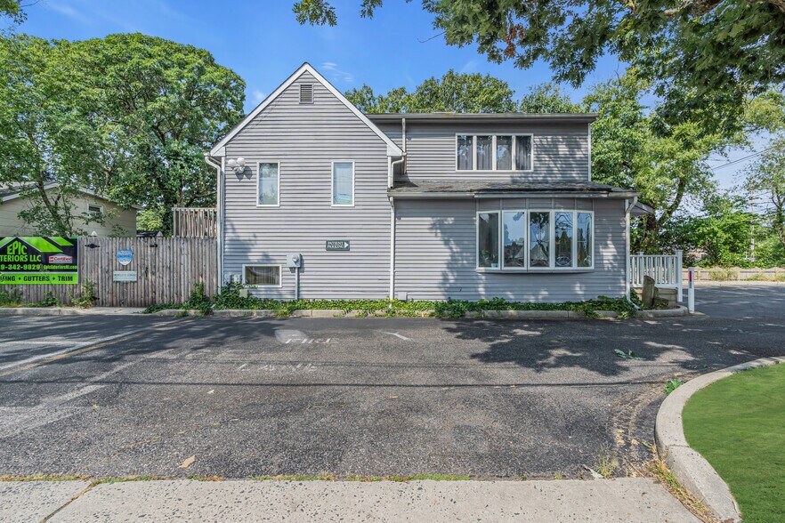 More Photos Of 2 Garfield Ave, Toms River Medical For Sale