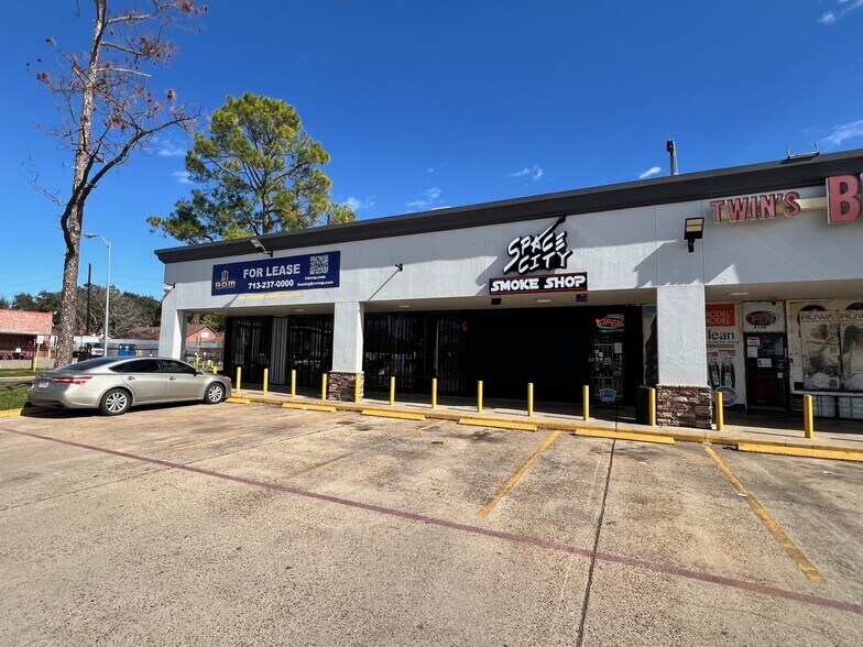 More Photos Of 8102-8140 Antoine Dr, Houston Unknown For Lease