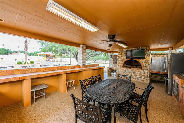 More Photos Of 1863 B Mangana-Hein Rd, Laredo Specialty For Sale