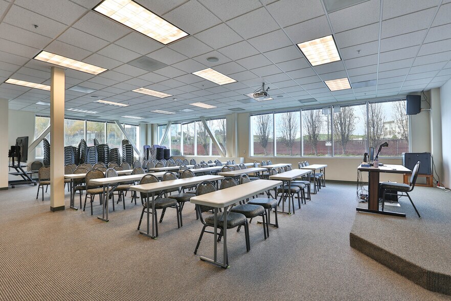 More Photos Of 2077 Gold St, San Jose Office For Sale