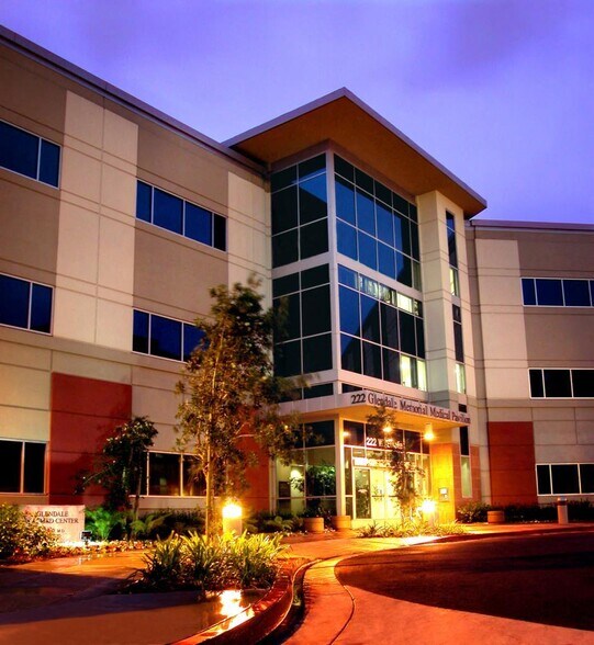 More Photos Of 222 W Eulalia St, Glendale Medical For Lease