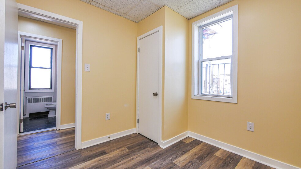 More Photos Of 101 S Texas Ave, Atlantic City Storefront Retail Residential For Sale