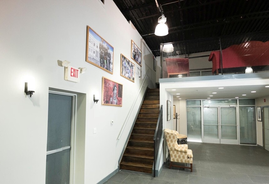 More Photos Of 5141-5153 Belfield Ave, Philadelphia Auto Repair For Sale