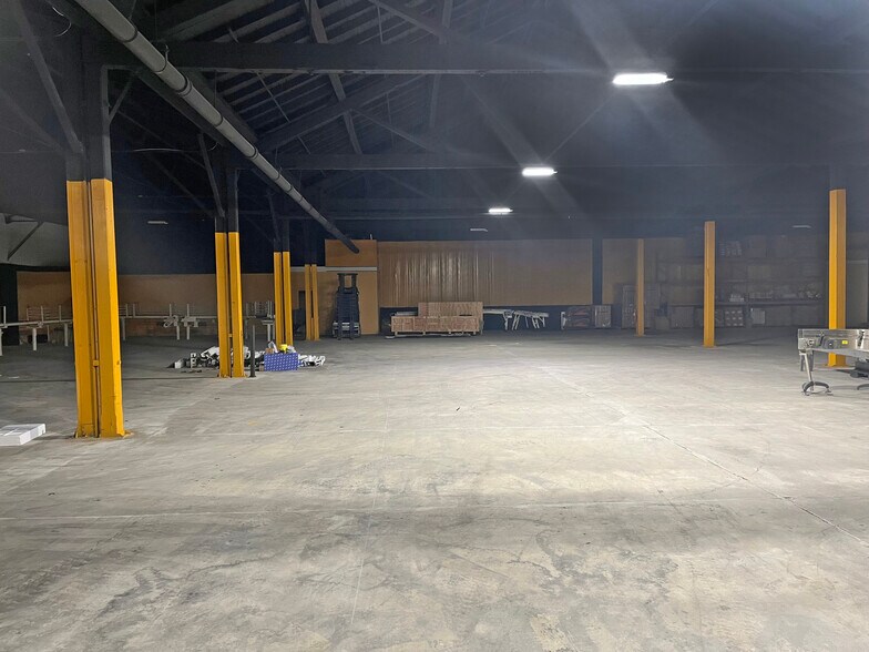 More Photos Of 700 E 1st St, Hagerstown Warehouse For Lease