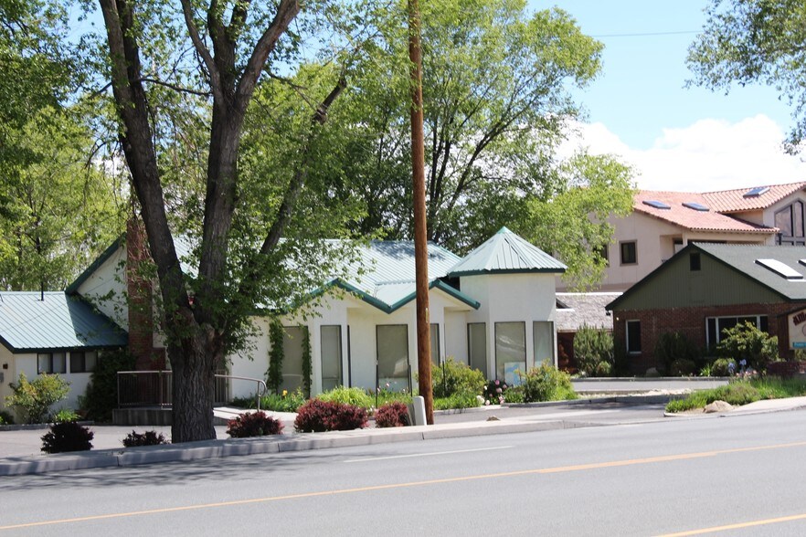 More Photos Of 1671 US Highway 395 N, Minden Office For Lease