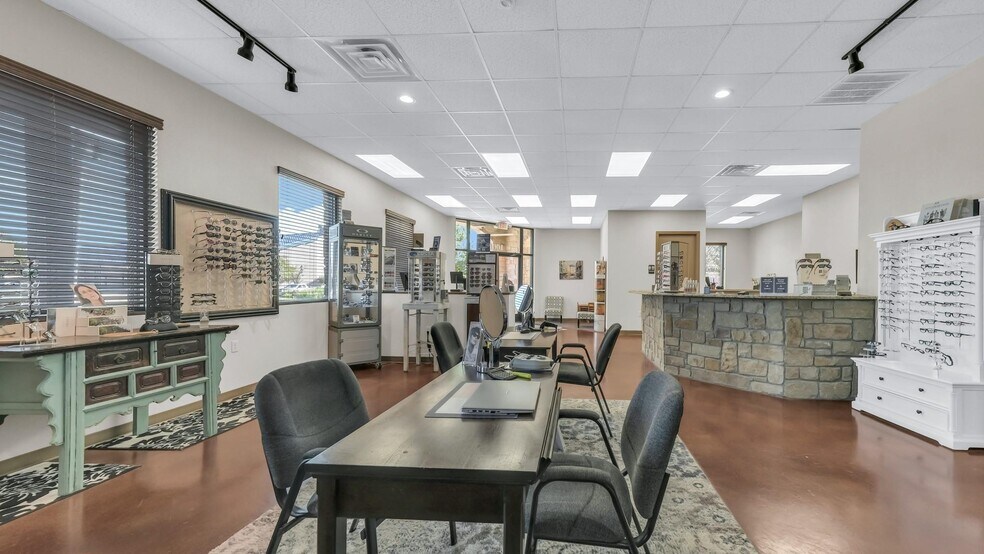 More Photos Of 126 S Ranch House Rd, Willow Park Medical For Sale