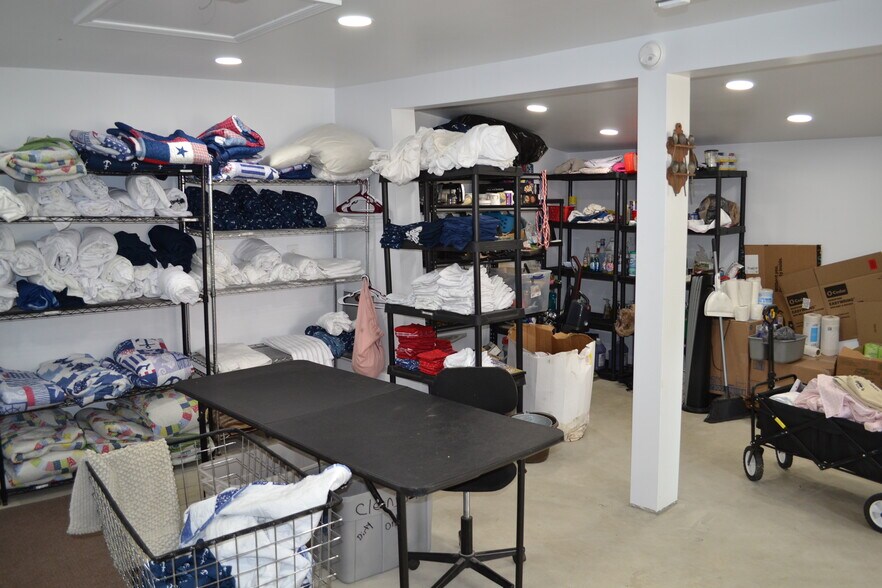 More Photos Of 2373 Untalulti Dr, Monticello Specialty For Sale