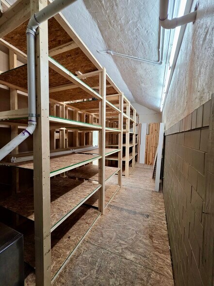 More Photos Of 972 Patterson Rd, Dayton Freestanding For Sale