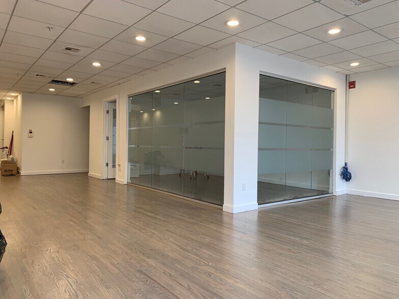 More Photos Of 22 Hudson Pl, Hoboken Loft Creative Space For Lease