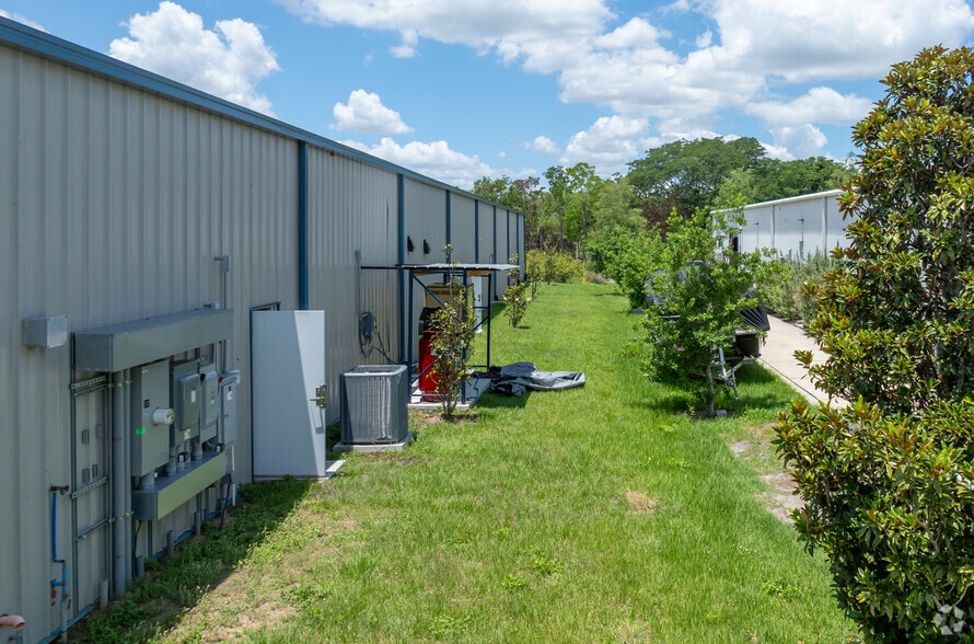 More Photos Of 776 business park blvd, Winter Garden Warehouse For Lease