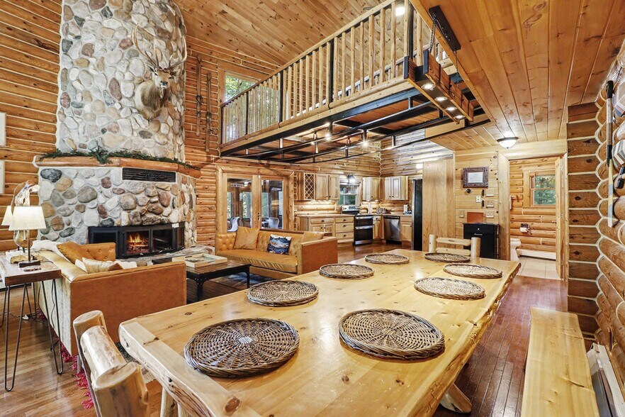 More Photos Of 6926 Aarwood Trail NW, Rapid City Hotel For Sale