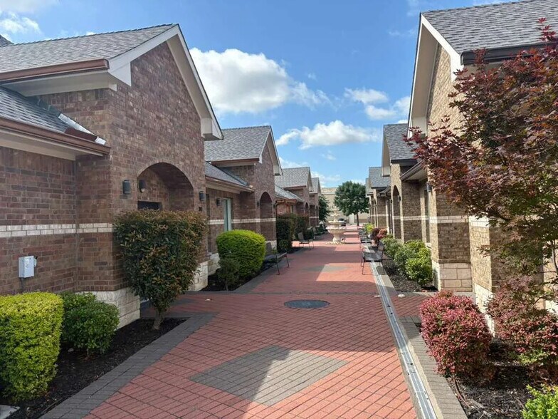 More Photos Of 4433 Punjab Way, Frisco Medical For Sale