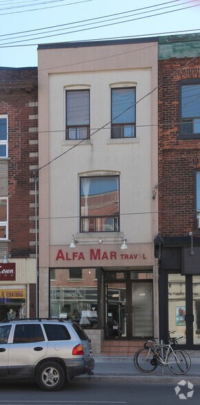 Primary Photo Of 1171 Dundas St W, Toronto Storefront Retail Residential For Lease