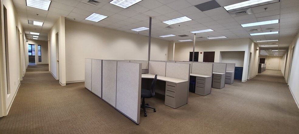 More Photos Of 51-53 Kenosia Ave, Danbury Office For Lease