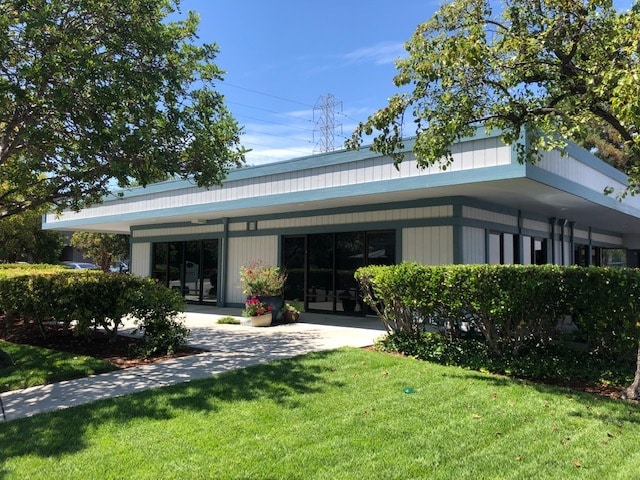 More Photos Of 11 Commercial Blvd, Novato Warehouse For Lease