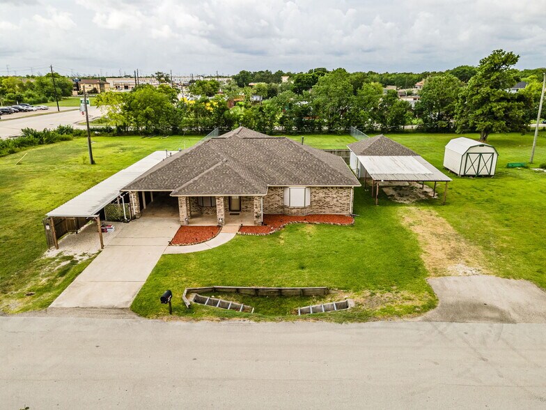 More Photos Of 11820 Plainbrook St, La Porte Specialty For Sale