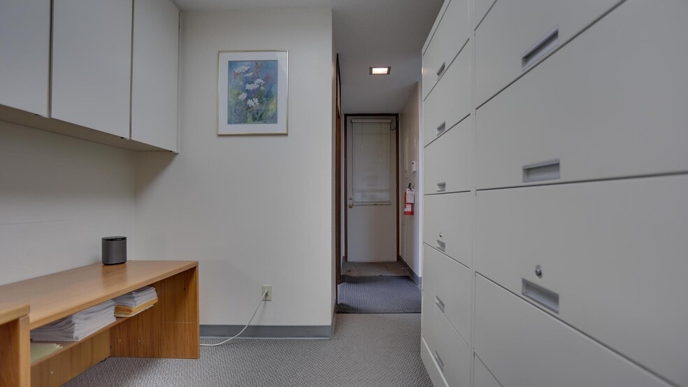 More Photos Of 15012 SE Stark St, Portland Office For Lease