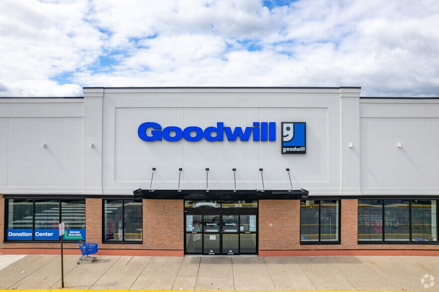 More Photos Of 2601-2631 Macarthur Rd, Whitehall Unknown For Sale