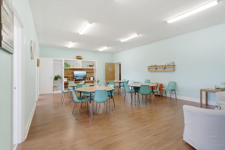 More Photos Of 1228 Todds Ln, Hampton Religious Facility For Sale