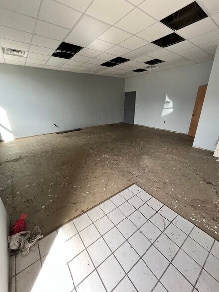 More Photos Of 7252 Industrial Park Blvd, Mentor Manufacturing For Lease