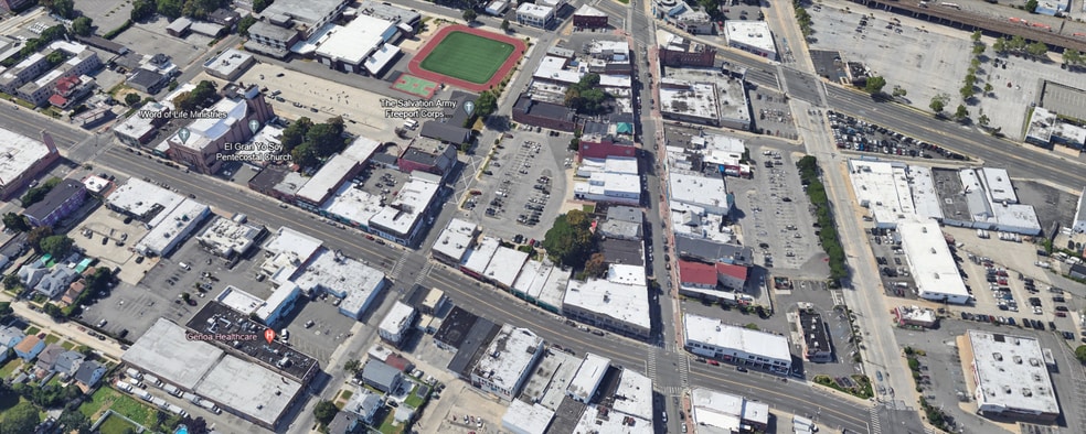 More Photos Of 24-26 W Merrick Rd, Freeport Storefront For Sale