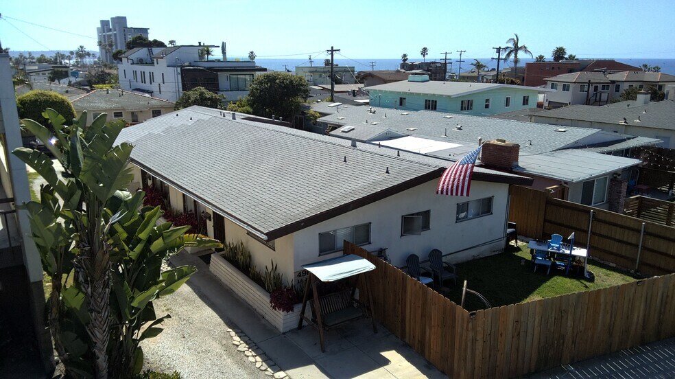 More Photos Of 4980-82 La Jolla Blvd, San Diego Multifamily For Sale