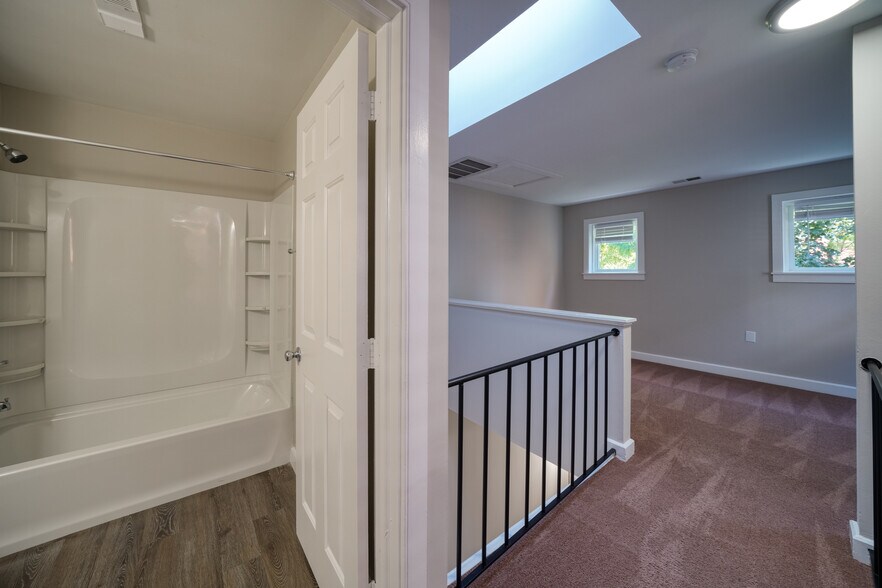 More Photos Of 500 W Franklin St, Baltimore Apartments For Sale