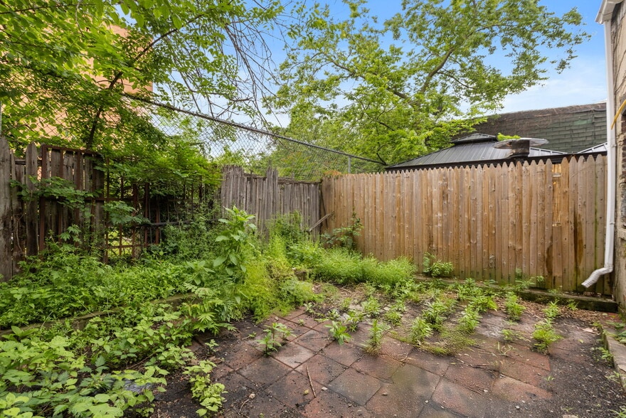 More Photos Of 138 Monticello Ave, Jersey City Storefront Retail Residential For Lease