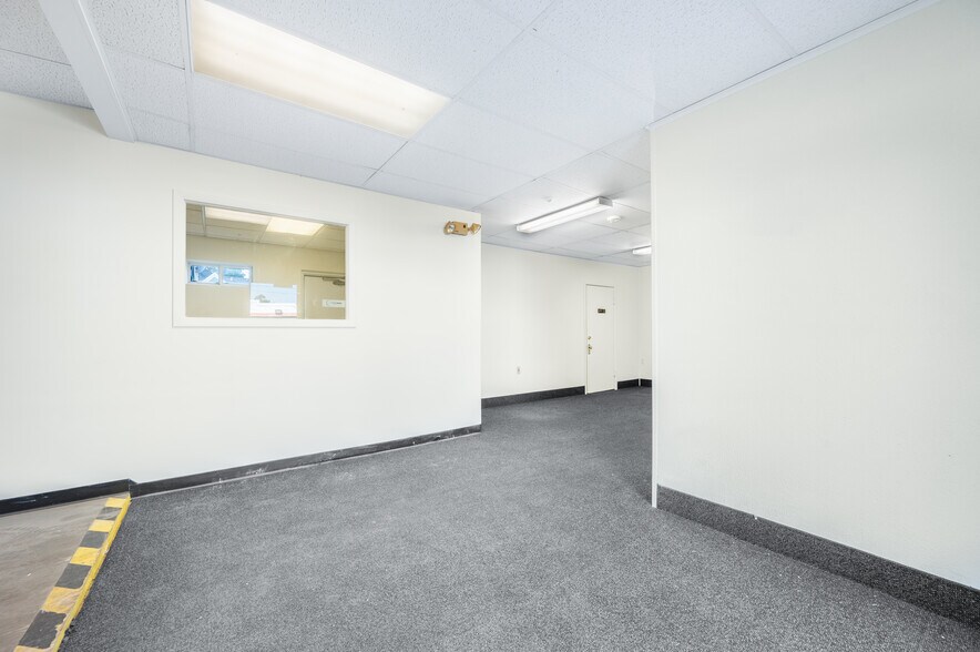 More Photos Of 605 N State St, Big Rapids Loft Creative Space For Sale