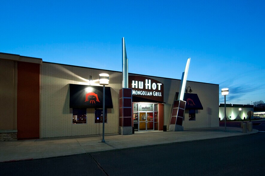 More Photos Of 555 John F Kennedy Rd, Dubuque Unknown For Lease