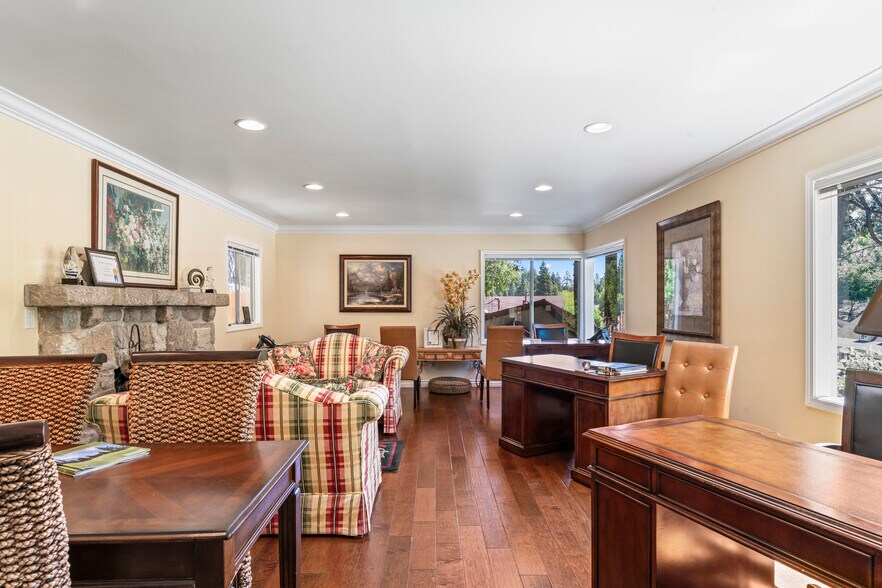 More Photos Of 27180 Highway 189, Blue Jay Office For Sale