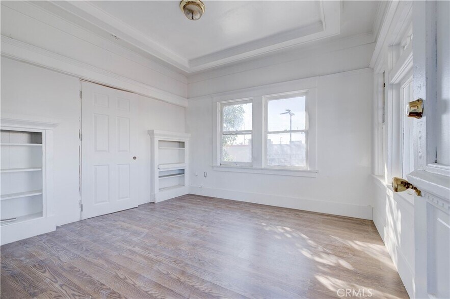 More Photos Of 458 W Vernon Ave, Los Angeles Apartments For Sale