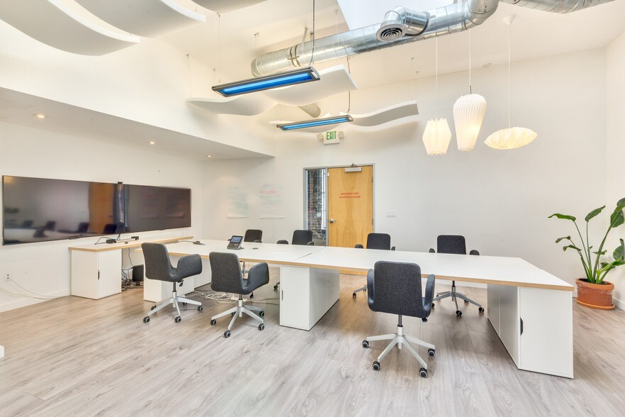 More Photos Of 8800 Wilshire Blvd, Beverly Hills Office For Lease