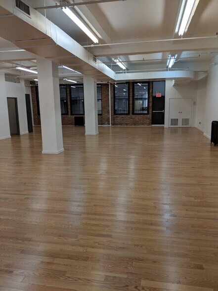 More Photos Of 141 W 28th St, New York Loft Creative Space For Lease