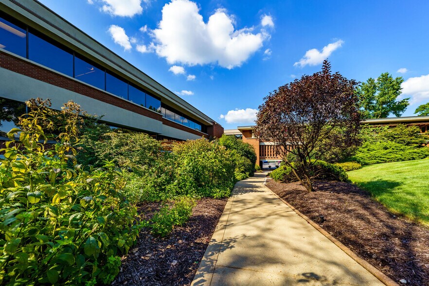 More Photos Of 345 Marshall Ave, Webster Groves Office For Lease