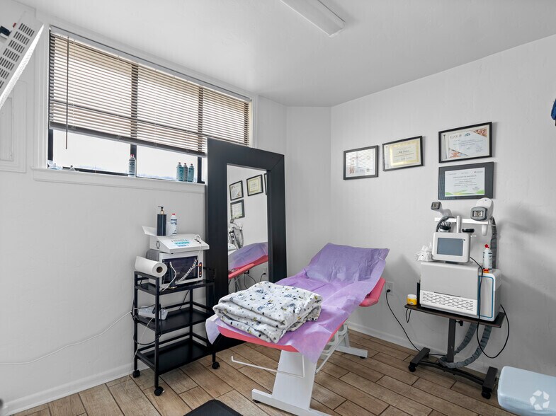 More Photos Of 652-670 E Santa Clara St, San Jose Medical For Sale