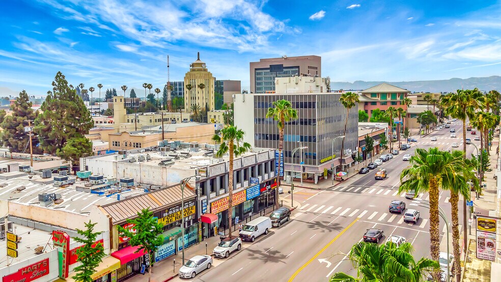 Primary Photo Of 6358-6360 Van Nuys Blvd, Van Nuys Storefront Retail Office For Lease