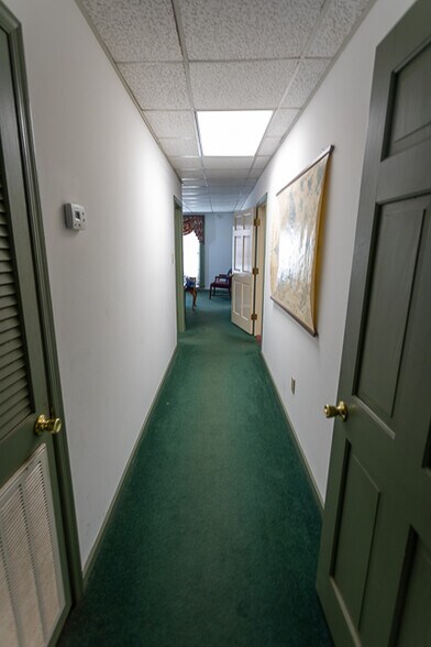 More Photos Of 201 N 2nd St, Smithfield Office For Sale