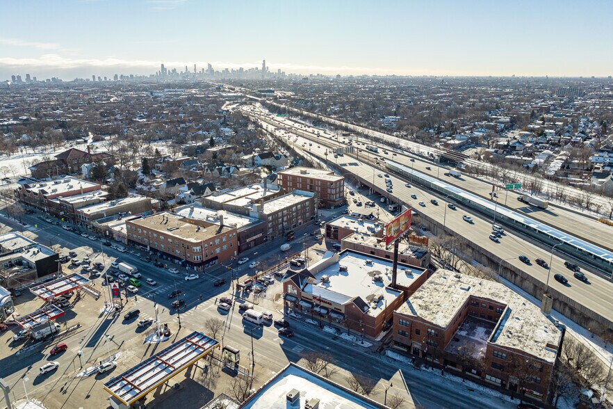 More Photos Of 4001 W Irving Park Rd, Chicago Drugstore For Sale