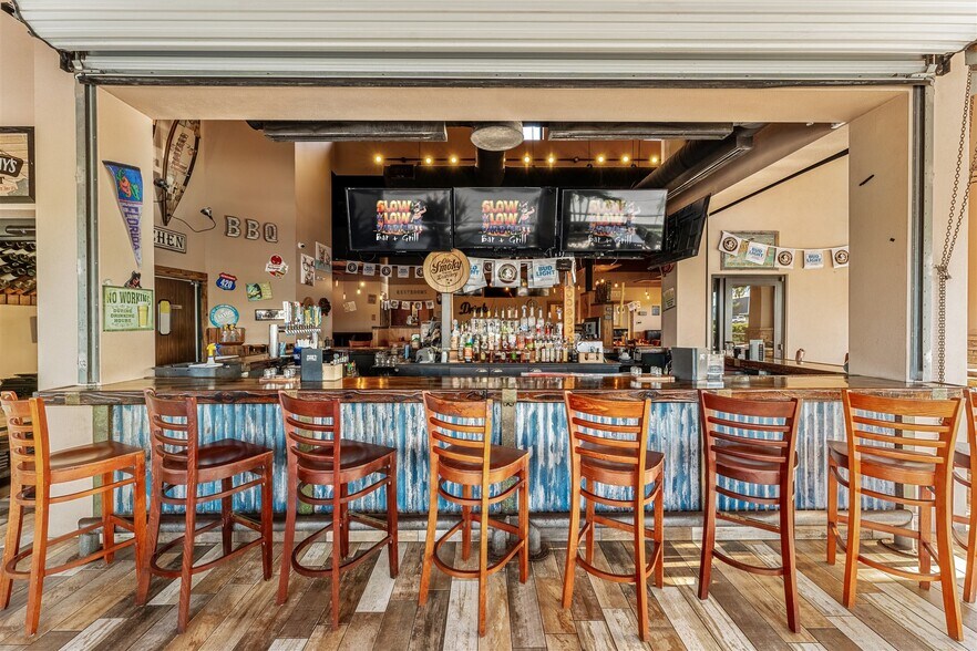 More Photos Of 5490 Stadium Pky, Melbourne Restaurant For Sale