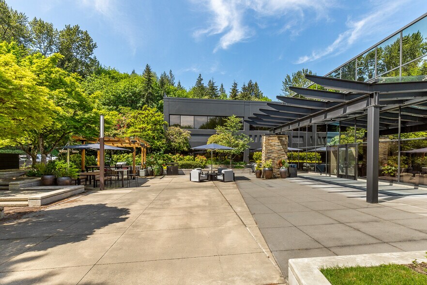 More Photos Of 3009 112th Ave NE, Bellevue Unknown For Lease