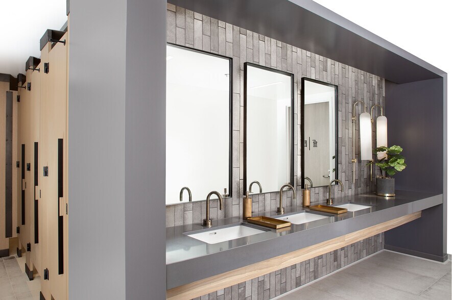 More Photos Of 1420 Kettner Blvd, San Diego Office For Lease