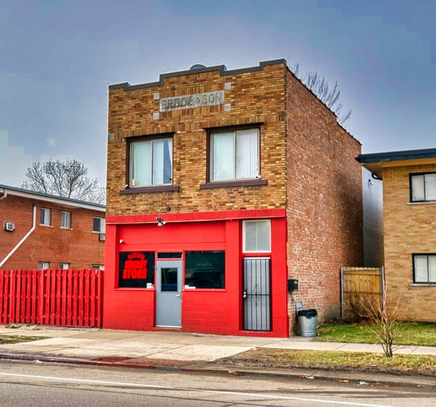 More Photos Of 10325 Cadieux Rd, Detroit Flex For Sale