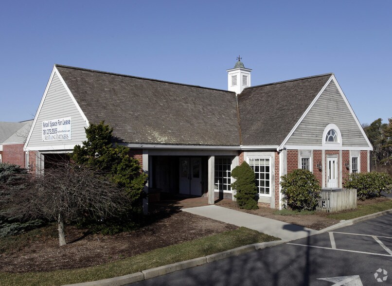 More Photos Of 9 West Rd, Orleans Unknown For Lease