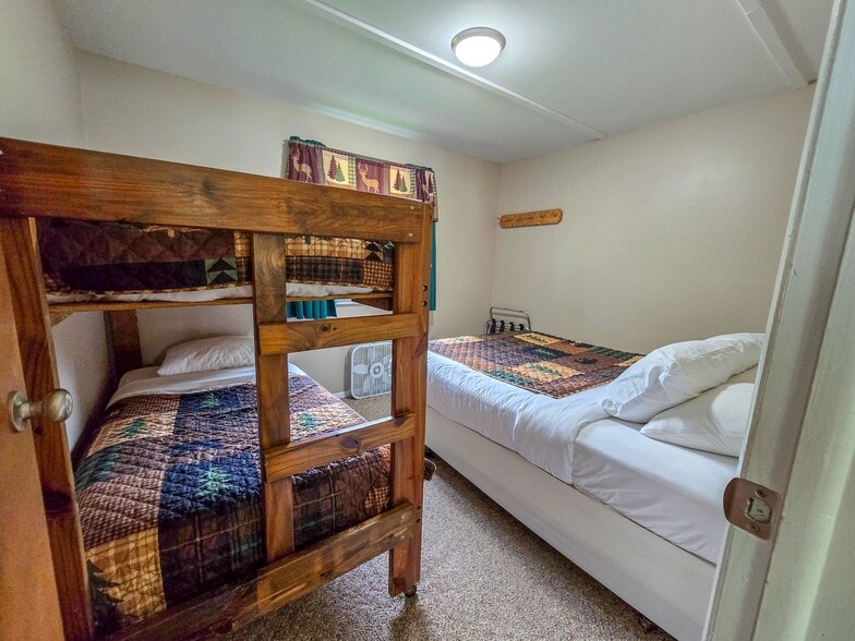 More Photos Of 16878 County Road 505, Newberry Hotel For Sale