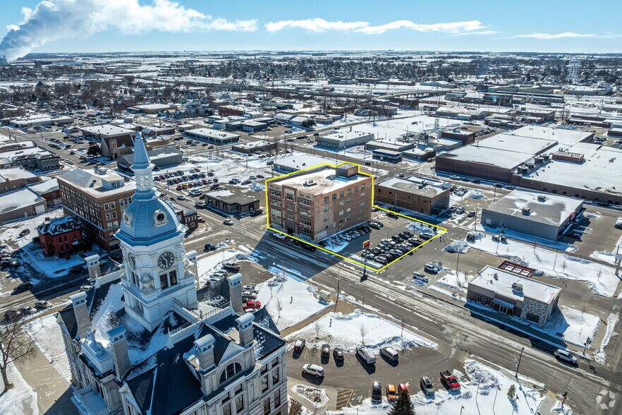 More Photos Of 11 E Church St, Marshalltown Unknown For Sale