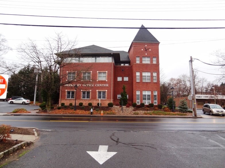 Primary Photo Of 391 Springfield Ave, Berkeley Heights Apartments For Lease