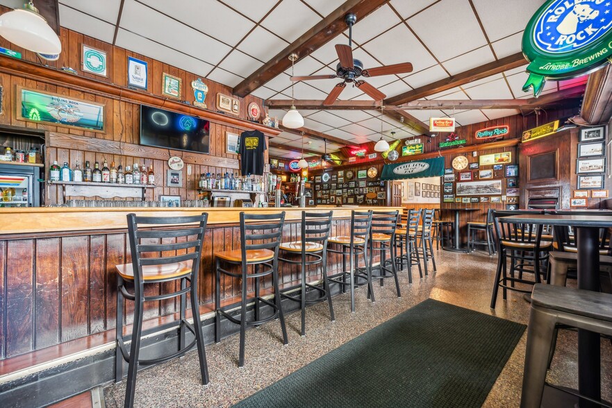 More Photos Of 615 Ligonier St, Latrobe Restaurant For Sale